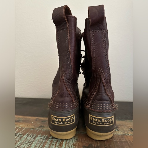 Women’s L.L. Bean Maine Hunting Shoes “Bean Boots” | Size 9 - Picture 3 of 6
